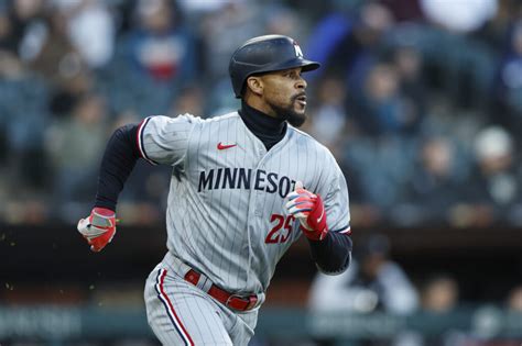 Could Byron Buxton return to center field this year? Twins discussing possibility